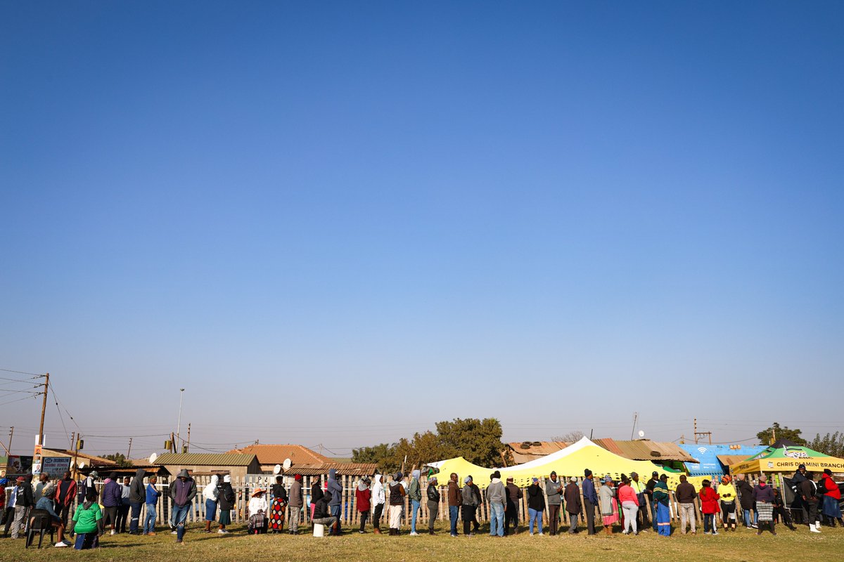 „Wer Veränderung will, muss wählen gehen.“ Ein Zitat, dass nicht auf #Südafrika zutrifft. 

Mein Text in Welt-Sichten: 
welt-sichten.org/nachrichten/42…