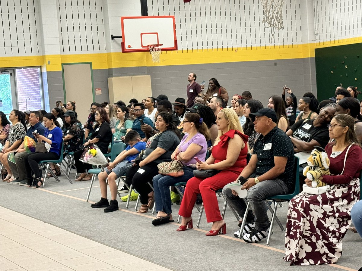SalyersElemCubs's tweet photo. Good morning everyone! Our 5th graders are about to celebrate their Graduation ๐ Ceremony! @SalyersElemCubs @richardhoard3 @VillamilMaritz
@SpringISD_Super @SpringISD
#WeAreSpringISD #WeAreSalyers https://t.co/5xy7OwbTzU