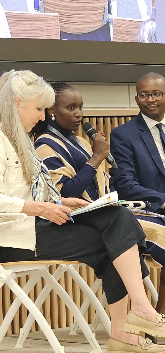 Lisa Hilmi (she/her) (@lisa_hilmi) on Twitter photo Kiden Josephine, #CHW South Sudan from <a href="/WorldVision/">World Vision</a> <a href="/COREGroupDC/">CORE Group</a> #PartnersProject sharing her #immunization outreach experience and how to increase #VaccineConfidence...going through the community, educating & vaccinating. 💪Moderation by <a href="/Kate_L_OBrien/">Kate OBrien</a> <a href="/WorldVision/">World Vision</a> <a href="/RESCUEorg/">IRC - International Rescue Committee</a> Kiden Josephine, #CHW South Sudan from <a href="/WorldVision/">World Vision</a> <a href="/COREGroupDC/">CORE Group</a> #PartnersProject sharing her #immunization outreach experience and how to increase #VaccineConfidence...going through the community, educating & vaccinating. 💪Moderation by <a href="/Kate_L_OBrien/">Kate OBrien</a> <a href="/WorldVision/">World Vision</a> <a href="/RESCUEorg/">IRC - International Rescue Committee</a>