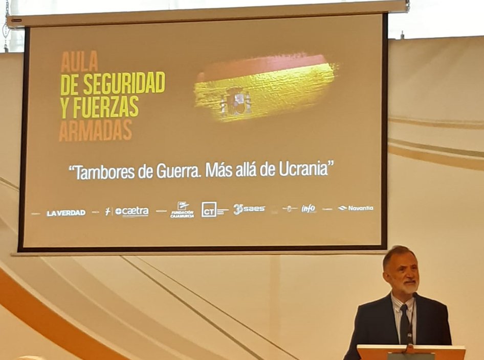 Herjimar estuvo presente en la segunda jornada del AULA DE SEGURIDAD Y FUERZAS ARMADAS :"Tambores de guerra. Más allá de Ucrania", a cargo del almirante de la Flota Juan Rodríguez Garat