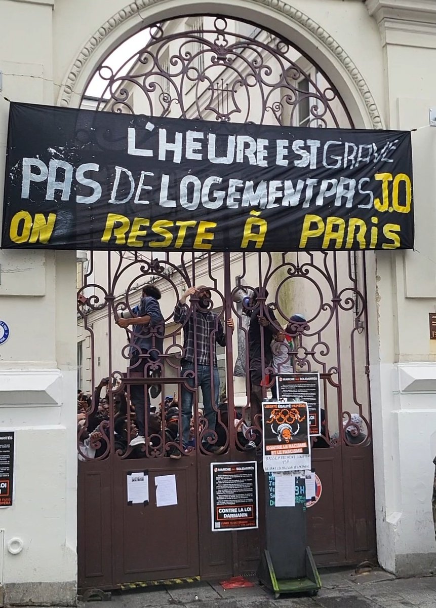 ✅Rassemblement contre la procédure d'expulsion de la  #MaisonDesMetallos, du Collectif des Jeunes du Parc de Belleville, 
📍Place Baudoyer (métro Hôtel de Ville) 
🕚11h Vendredi 31 mai
❌Pas d'expulsion sans relogement pérenne ! Non au nettoyage social pour les #JOP2024