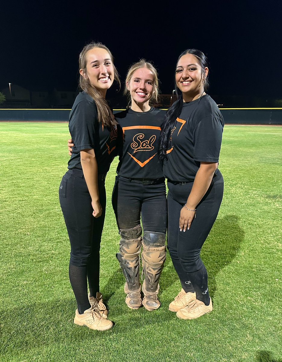 CDS Aztec Softball 🥎 tweet media