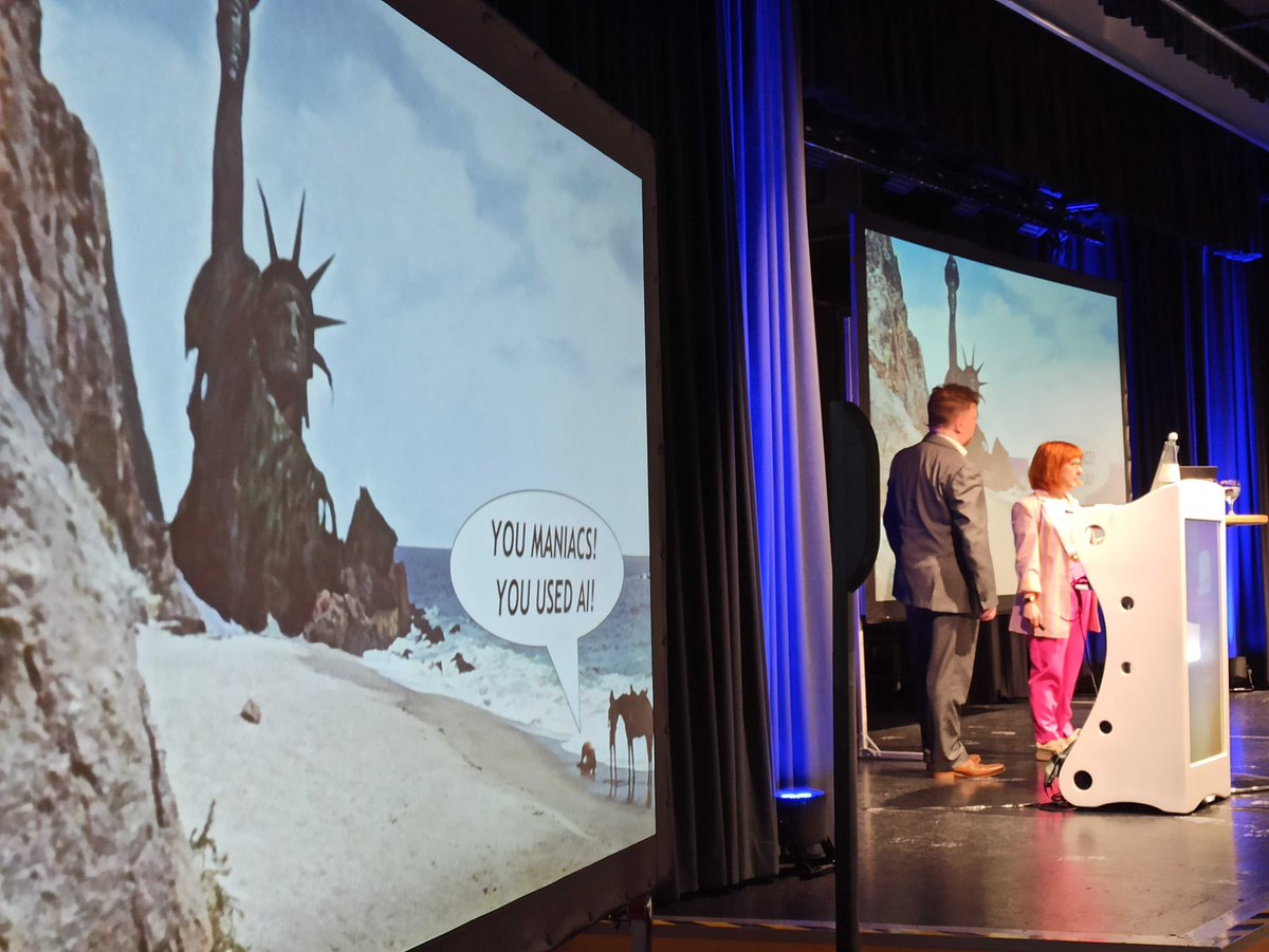 webinale tweet media