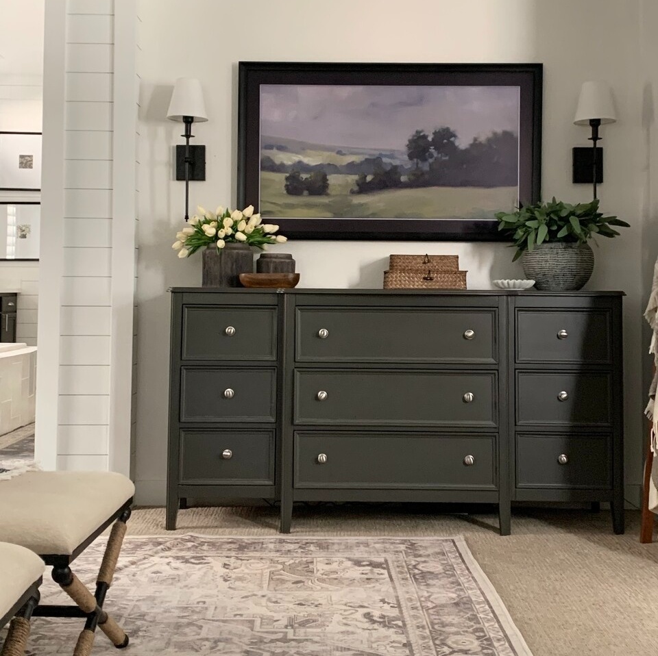 TV or wall art… how about BOTH? We love this stunning set up by @jaimebydesign featuring our Frame TV😍 #myrcwilleyhome #frametv