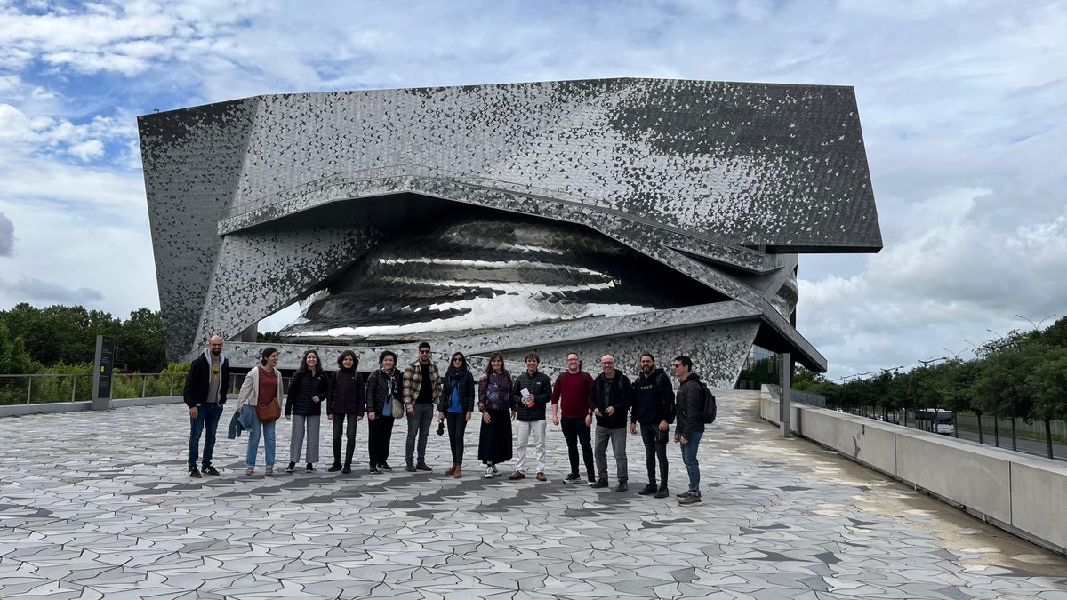 Ja som a París!✨Demà reprenem la gira de 'Fidelio' a la @philharmonie amb @LAPhil, @DeafWest, @CMBarquisimeto i el cor del @Liceu_cat, dirigits per @GustavoDudamel 👉🏼Una versió que inclou una innovadora producció semiescènica inclusiva, creada tant per a públic sord com oient