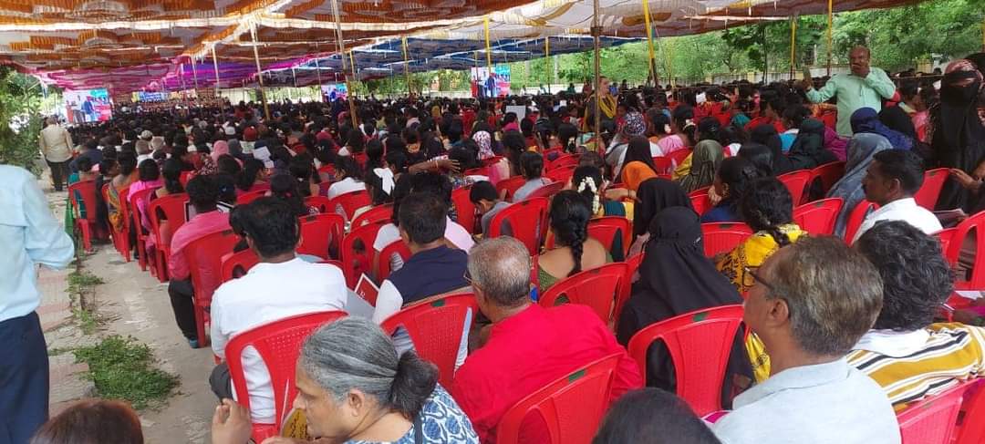 Hassan, Karnataka: Thousands of people took out a rally on the streets demanding arrest of Prajwal Revanna, who is accused of rape and sexual harassment, seeking justice for the victims of the  sexual abuse.

Comrade Subhashini Ali, Vice President of All India Democratic Women’s
