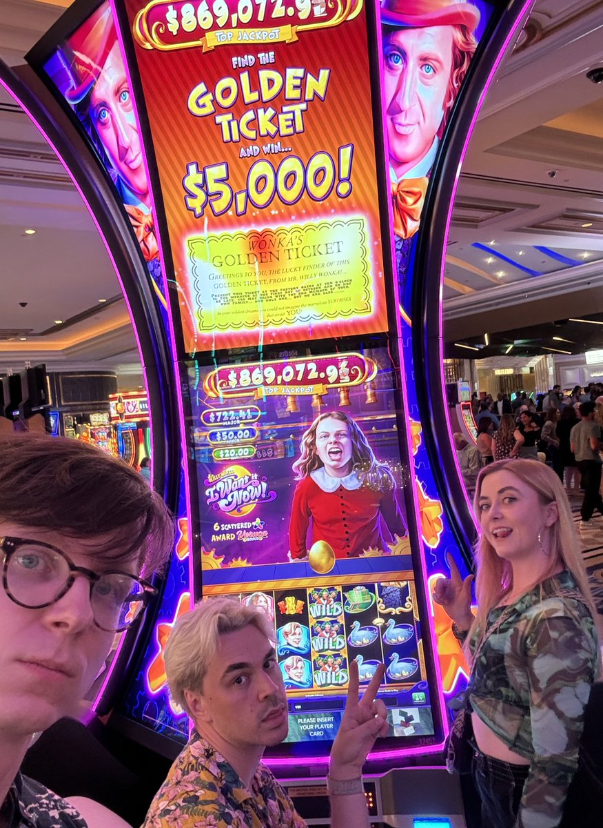 We're in Vegas and I cant believe they have a Glasgow Wonka Experience Quiz and Game Experience themed slot machine !! I lost an Unknown amount !