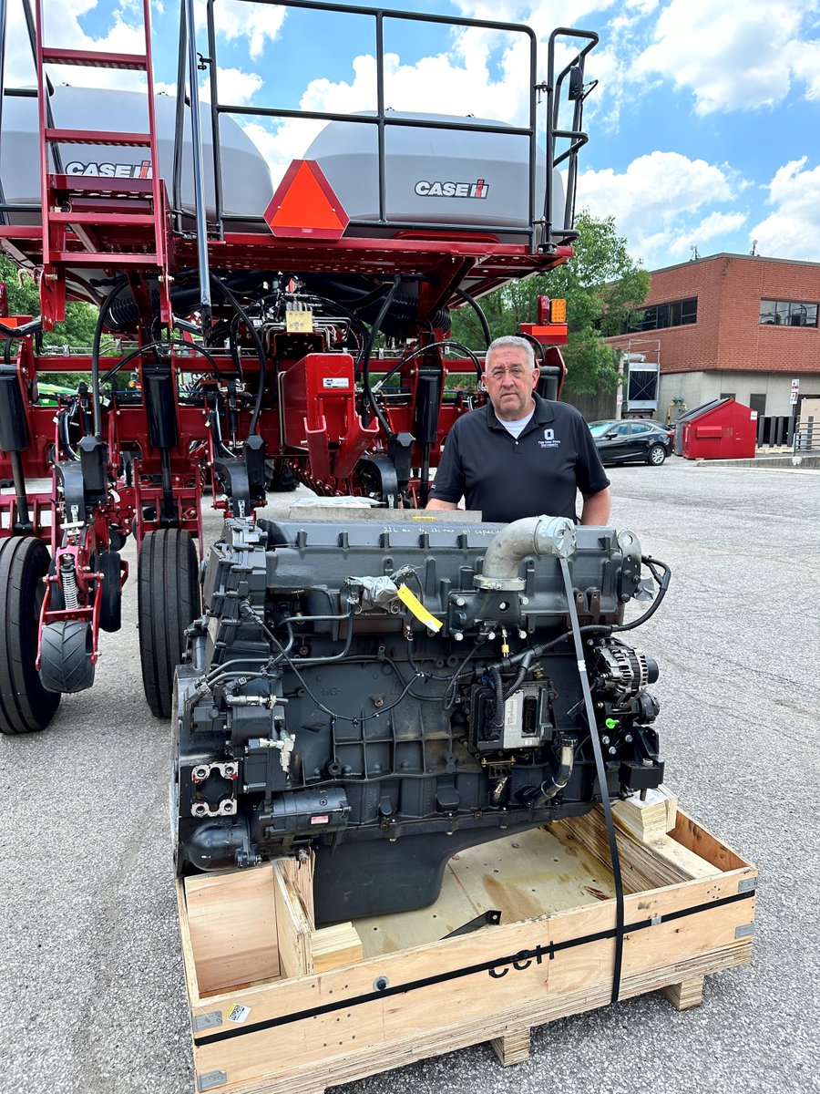 Thanks to @CHNIndustrial for donating diesel engines to @OhioStateFABE.  These will be used to support courses in our CSM, ASM, and FABE programs giving students hands-on experiences with diesel engines.  #PrecisionAg @CFAES_OSU