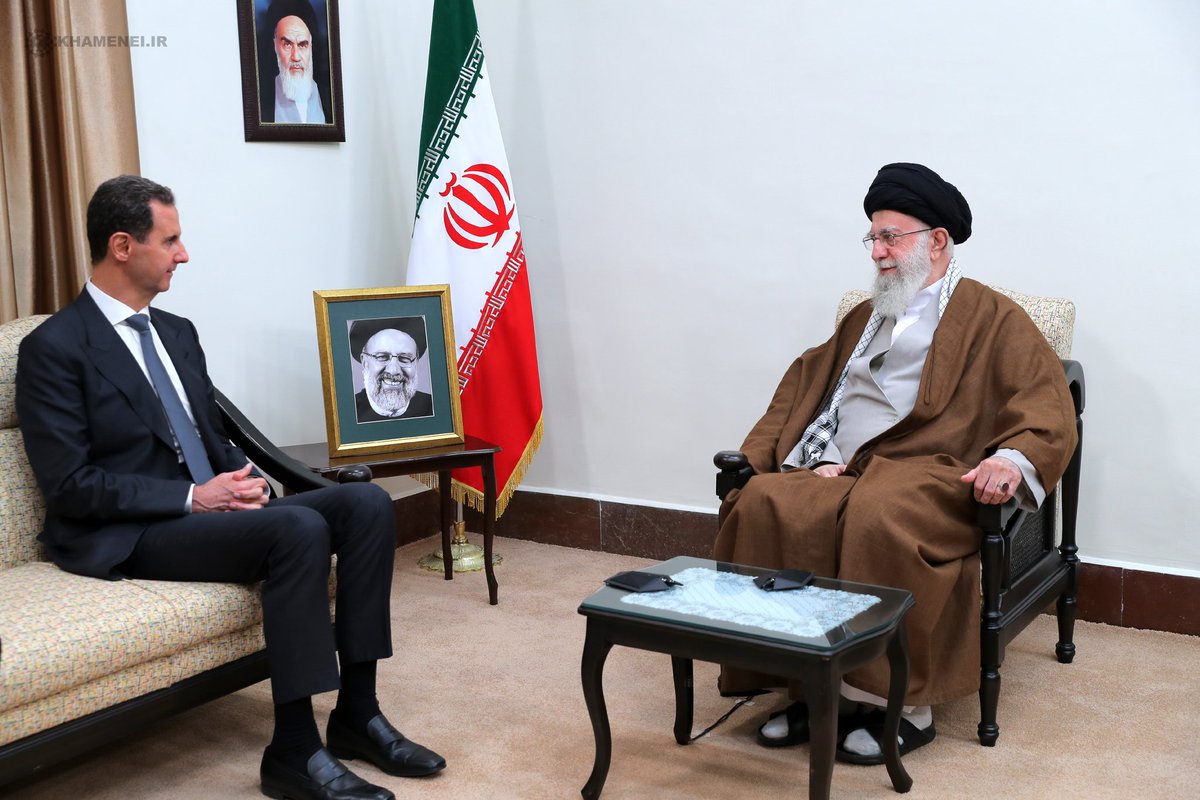 khamenei_ir's tweet photo. The Leader of the Islamic Revolution, Imam Khamenei, met with the Syrian President, Mr. Bashar al-Assad, and his accompanying delegation https://t.co/yiMmsVIh95