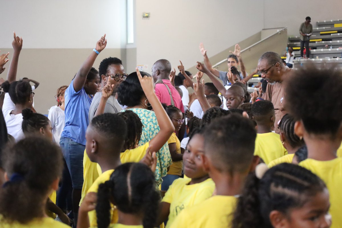 La Laïcité est une valeur fondamentale de la République. Quoi de mieux que d’en parler dès le plus jeune âge ? 

200 enfants qui jouent, qui créent et qui discutent, autour de la liberté de conscience et le vivre-ensemble. Bravo à David Andrew pour l’organisation de ce festival.