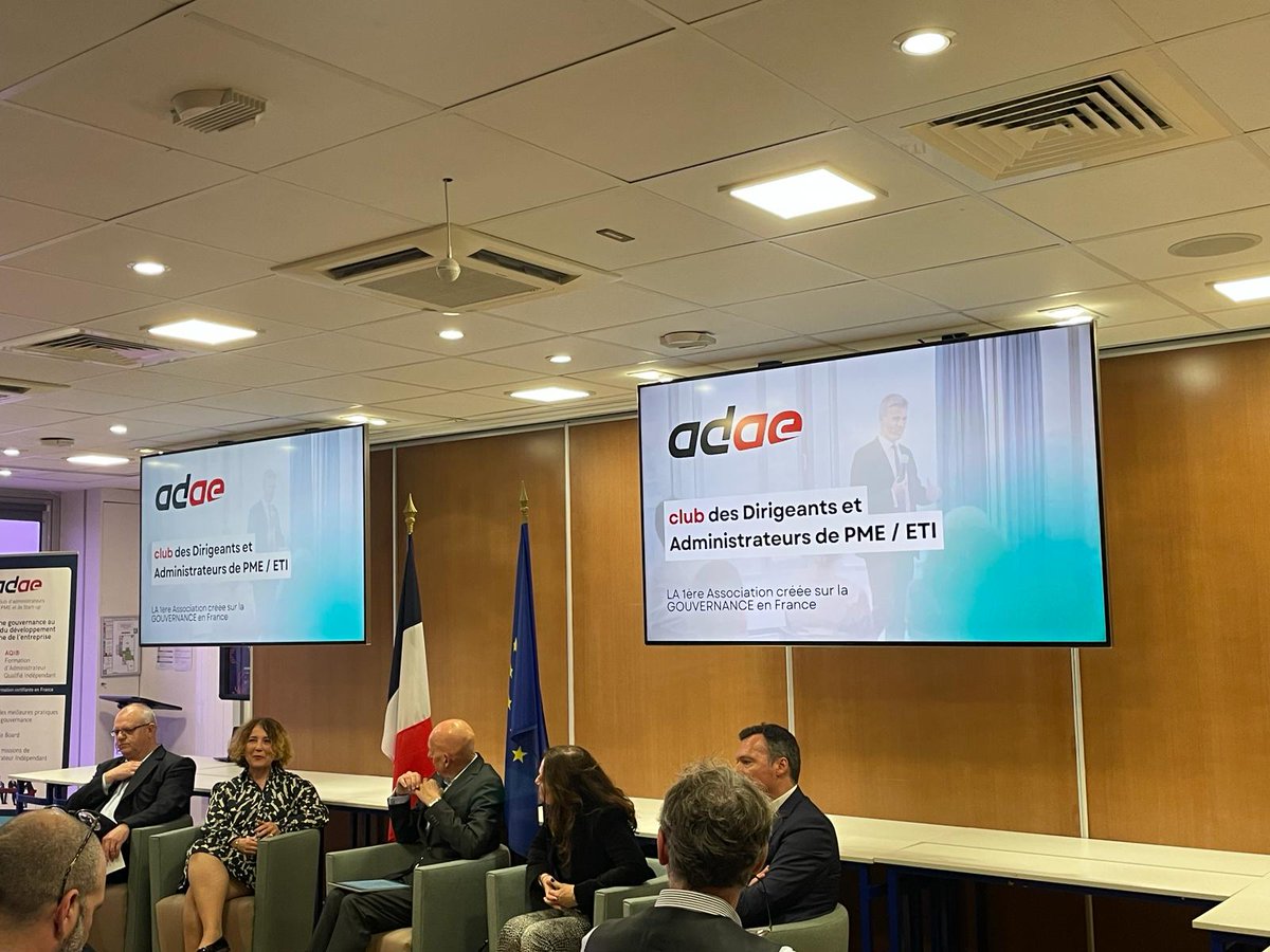 Un grand merci à tous les participants de notre Table Ronde pour cette discussion riche en connaissances sur les défis et les opportunités de la relation entreprise-salariés ! 

Participez à nos prochains événements directement en vous inscrivant sur le site de l’Adae !