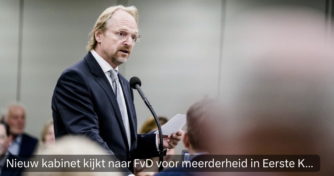 Bijan63's tweet photo. Er is niets meer over vd liberale democratie in de #VVD!
#EdithSchippers VVD-fractievoorzitter in de Eerste Kamer: โIk heb een hele prettige samenwerking met #FvD.โ
VVD is nu een bedreiging voor de democratie. Waarom?
Ten eerste normaliseerde #Rutte radicaalrechts #JA21.
Toen normaliseerde #Yesilgรถz de extreemrechtse #PVV.
En nu normaliseert Schippers het extreemrechtse FvD.
Conclusie: De normalisering van extreemrechts door de VVD is in volle gang! #rechtsstaat