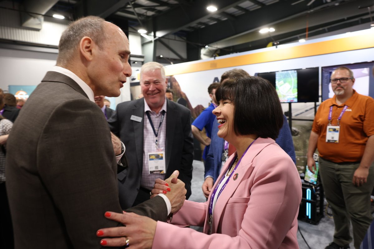 #CANSEC2024 Day Two @jyduclos 🤝 @GinettePT