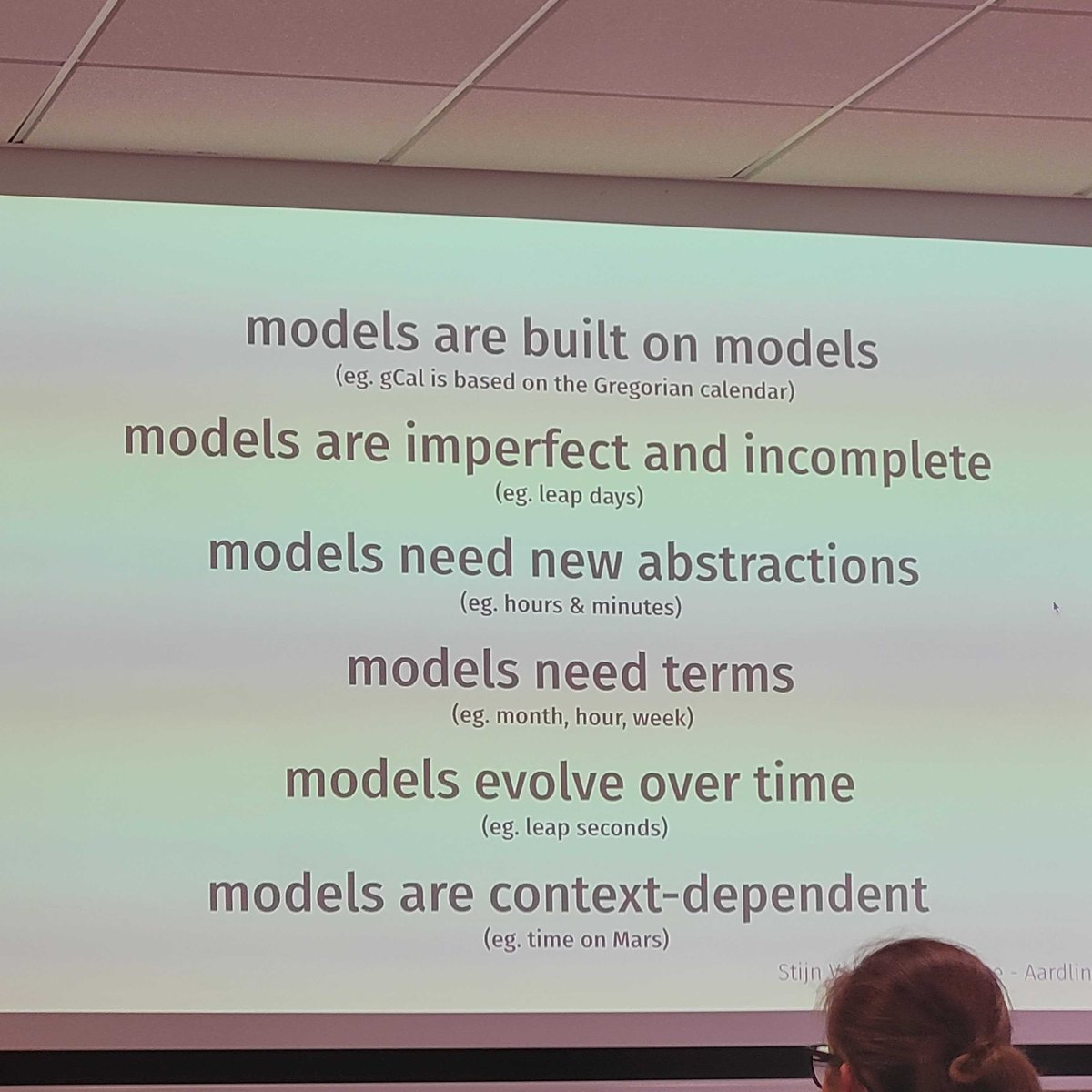 Our consultant <a href="/stijnvnh/">Stijn Vannieuwenhuyse</a> on stage earlier giving a lightning talk on "What time can teach us about models". You can catch Stijn at the Aardling booth from 18.00 to talk more! #dddeu