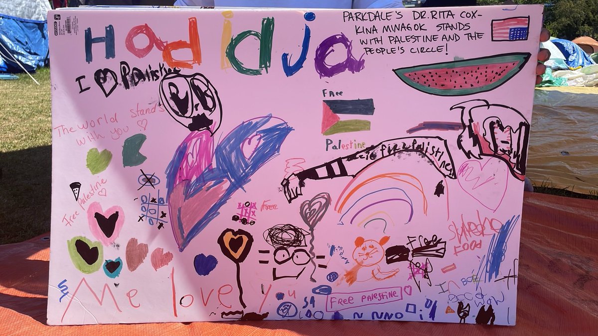 day 28 of the People’s Circle for Palestine!

these signs were dropped off yesterday by students at Parkdale Elementary because they weren’t allowed to put them up at their school. 

we are so touched by all the love and support. you give us courage❤️❤️