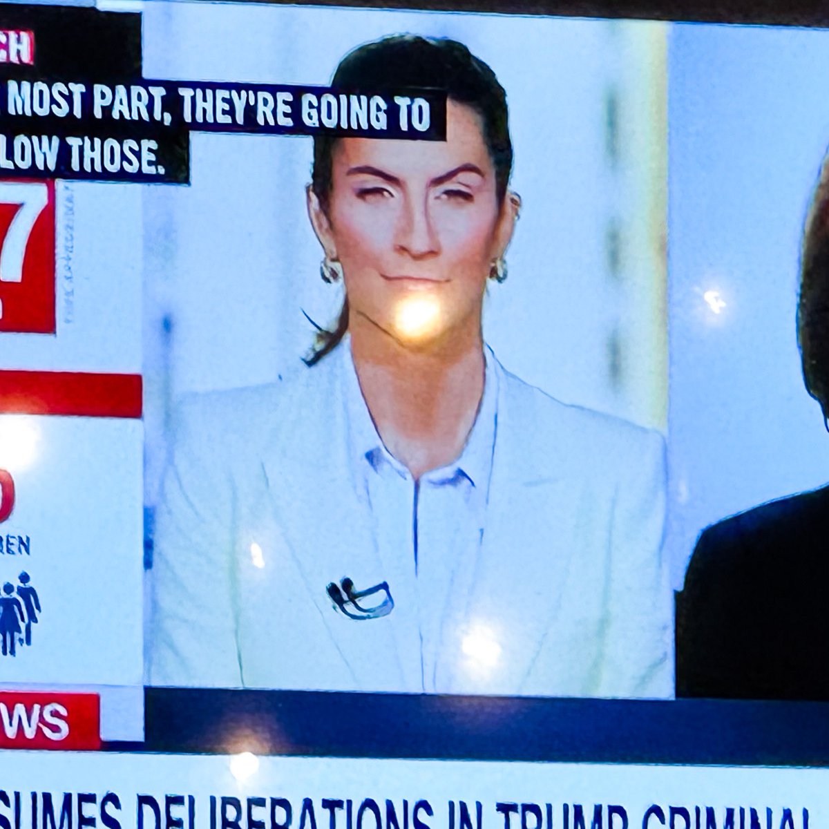 I actually didn’t think it possible that Kaitlin Collins could look more like a mirthless shrew with a giant stick up her ass… then she pulled her hair into a ponytail.