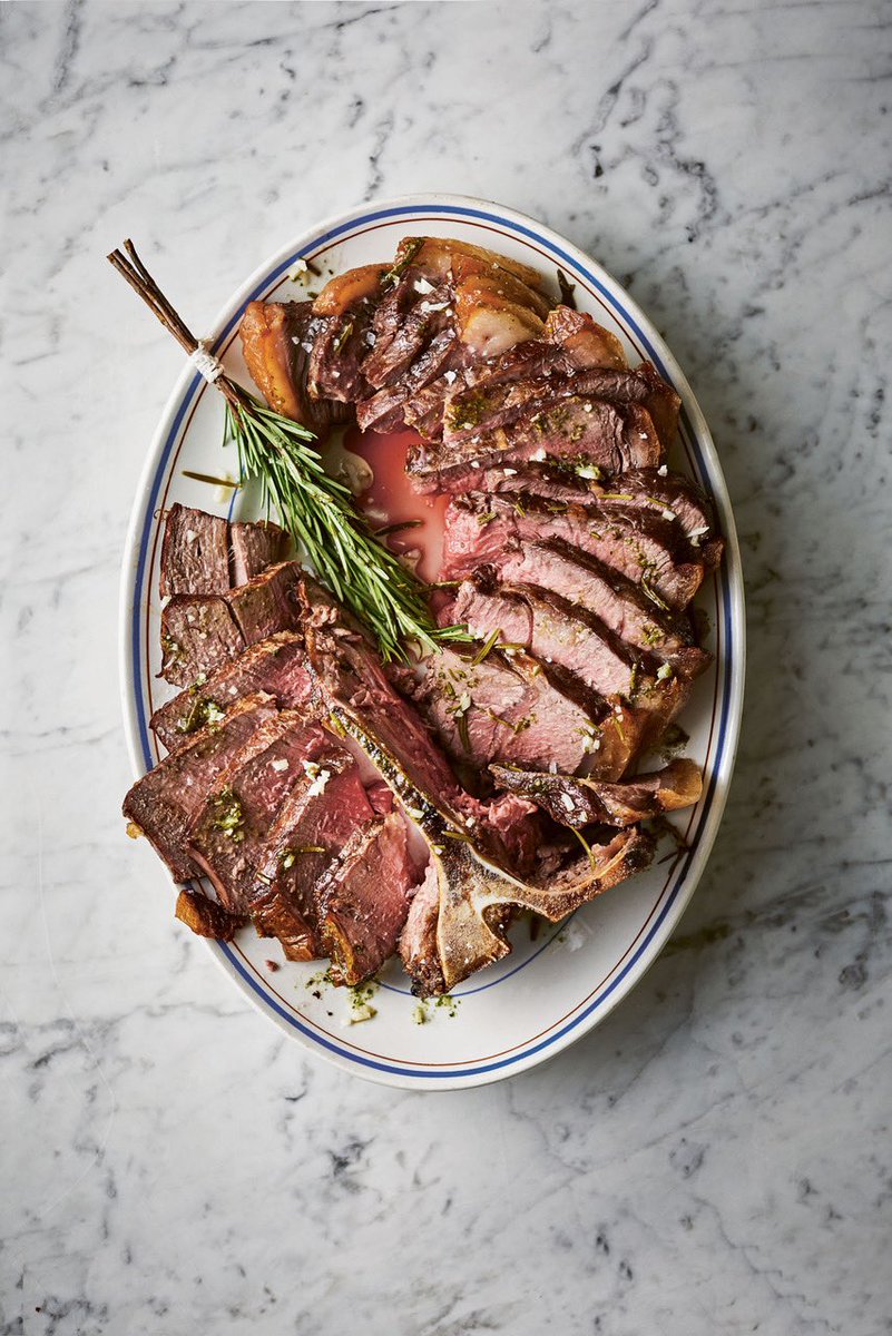 Nigella Lawson (@nigella_lawson) on Twitter photo This week’s #CookbookCorner stars Steak: The Whole Story by <a href="/timhayward/">🥩🥩Tim Hayward🥩🥩</a>. Read more about it and get his recipe for Bistecca alla Fiorentina here:
nigella.com/cookbook-corne… This week’s #CookbookCorner stars Steak: The Whole Story by <a href="/timhayward/">🥩🥩Tim Hayward🥩🥩</a>. Read more about it and get his recipe for Bistecca alla Fiorentina here:
nigella.com/cookbook-corne…