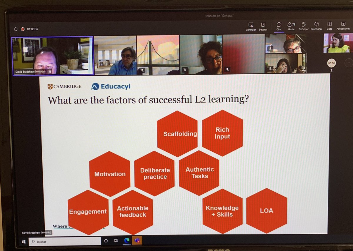 Esta tarde 75 docentes de @educacyl  estamos formándonos sobre  PISA EVALUATION 2025 ENGLISH LANGUAGE TEST con David Bradshaw, responsable de servicios de evaluación de Cambridge Assessment English @CambridgeEngSP 

#formaciónCyL #innovaCyL #internacionalizaCyL