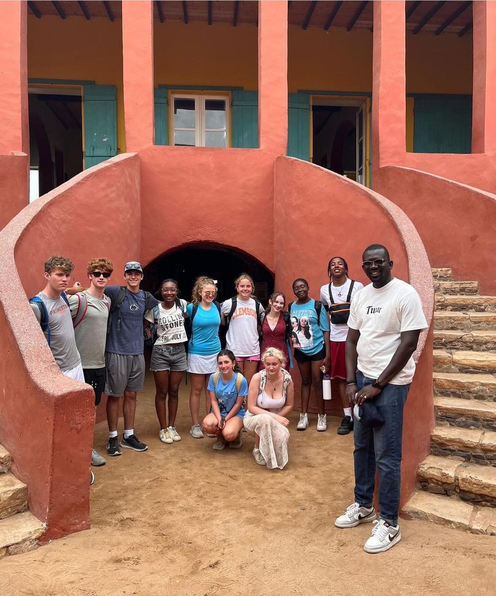 EAMayTerm's tweet photo. The Senegal group spent their final days in Dakar, where they met friends from the Eden Academy in Dakar at the African Renaissance Monument, visited a mosque and a beach, learned sand painting, and had dinner by the shore. Safe travels home! #EAMayTerm https://t.co/rDb29V8uyB