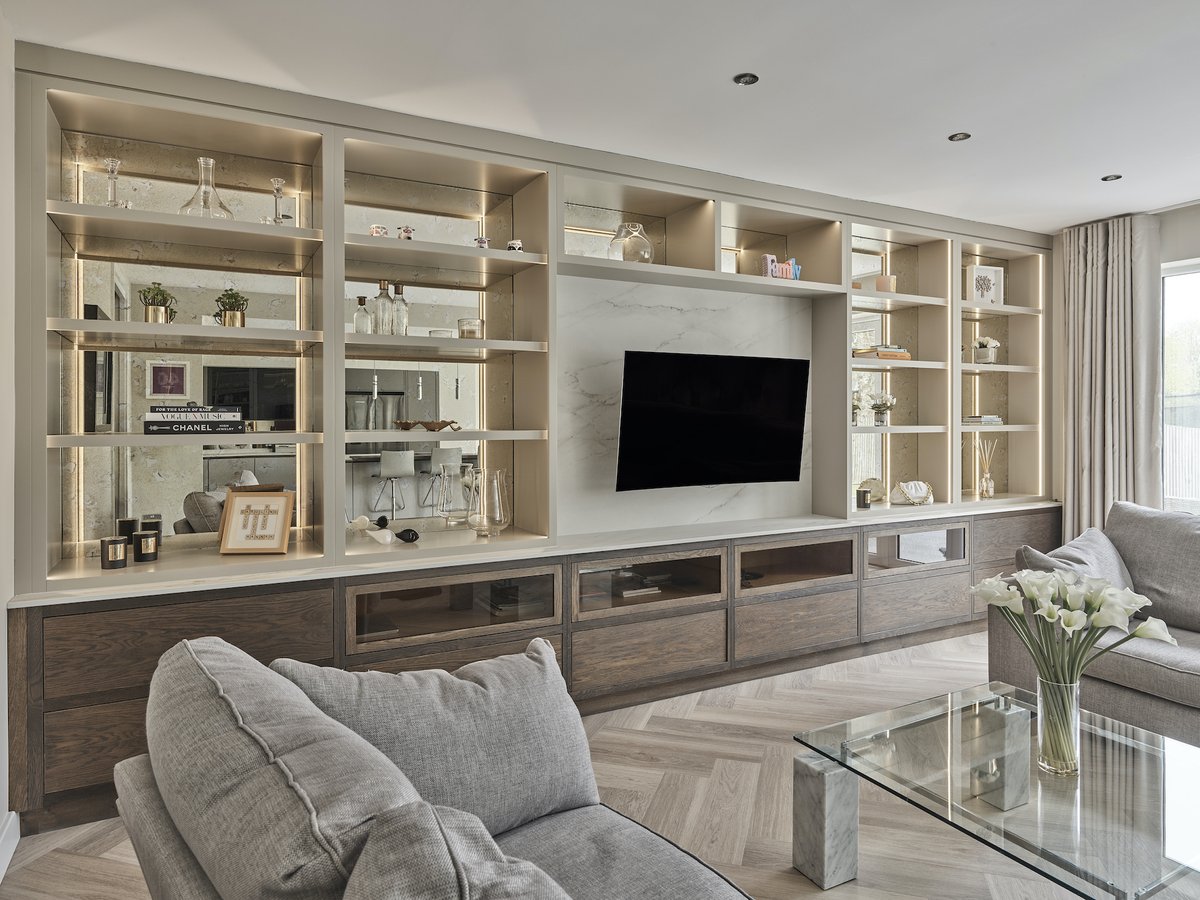 In this beautiful Sheffield property, the media unit continues the kitchen’s elegance and adds depth and texture to the lounge space. ✨ bit.ly/4bBFUEn