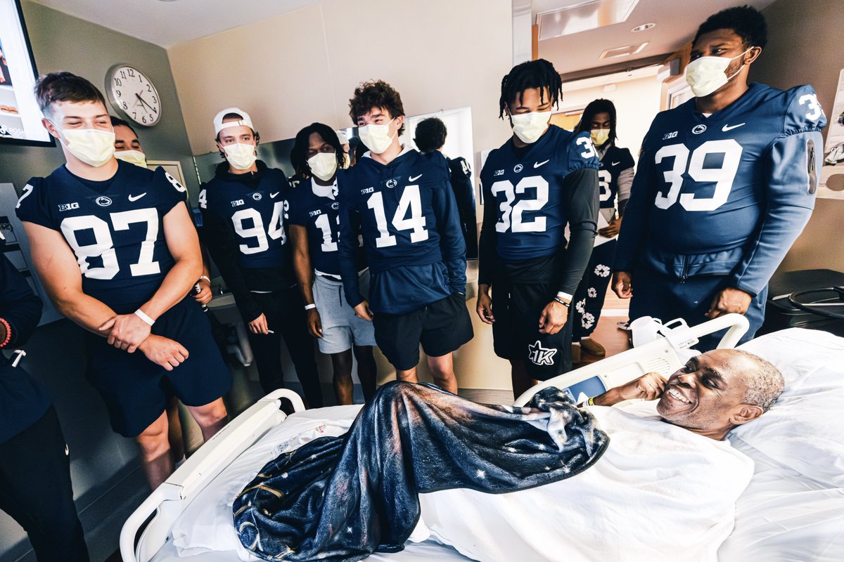 Penn State Football (@pennstatefball) on Twitter photo We had a great time visiting the kids & patients at <a href="/PennStHershey/">Penn State Health</a> yesterday 💙🤍
#WeAre | @Penn_State We had a great time visiting the kids & patients at <a href="/PennStHershey/">Penn State Health</a> yesterday 💙🤍
#WeAre | @Penn_State