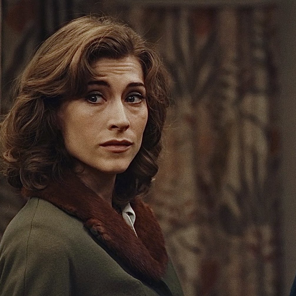 oc_lycanRome's tweet image. ᅠᅠ

        𝓜𝓼. 𝗞𝗮𝘁𝗵𝗲𝗿𝗶𝗻𝗲 𝗠𝗼𝗻𝘁𝗴𝗼𝗺𝗲𝗿𝘆

       Head of House, 
       Creative Writing Teacher at
       𝑨𝒔𝒉𝒃𝒐𝒖𝒓𝒏𝒆 𝑨𝒄𝒂𝒅𝒆𝒎𝒚
       #octh 
ᅠᅠ