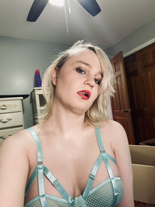 Anyone gonna be in LA around July 4th weekend??  Thinking of taking a trip out for a few days, if anyone