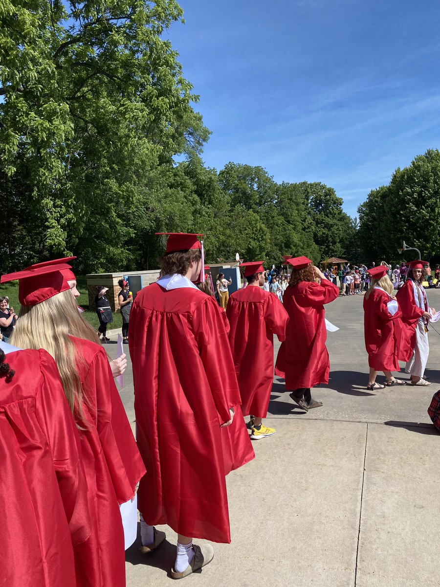 M_Lestina's tweet photo. Congratulations & City High Graduates! Love this tradition! @JBacon23 #tstl #iccsd https://t.co/OXGfOafVCv