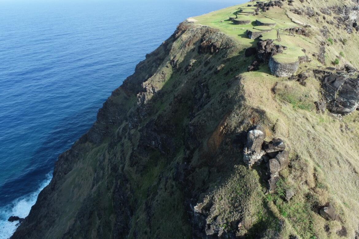 “For the first time, there’s a team of capable young local professionals solely dedicated to the protection of the park.” In our new travelogue, hear about our work with the Ma’u Henua Indigenous Community to protect the heritage of Rapa Nui, Chile: wmf.org/blog/historic-…