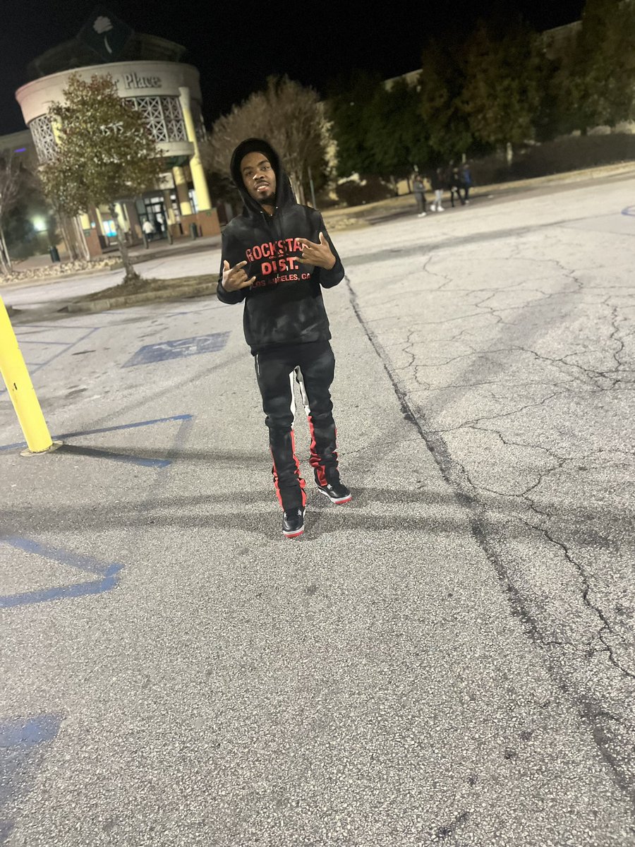 FreeDaReal24's tweet image. I got a problem ion like nobody