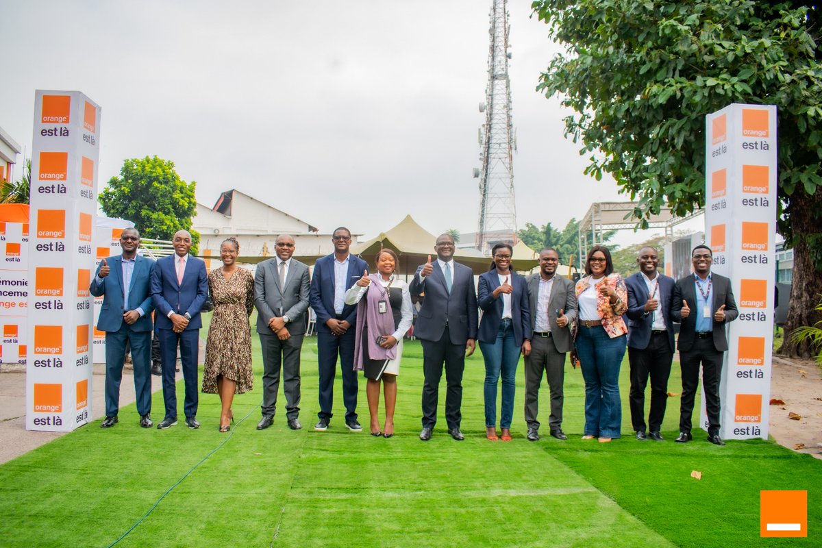 Très fier de dévoiler en RDC la nouvelle signature du Groupe <a href="/orange/">Orange</a> : "Orange est là" . Une signature traduite dans les 4 langues nationales qui marque l'engagement fort de <a href="/Orange__RDC/">Orange RDC</a> à être un acteur de confiance à chaque étape et en toute circonstance pour ses abonnés.