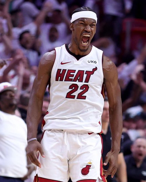 Bullsfans's tweet image. The #Heat are expected to trade Jimmy Butler this season.

Should the #Bulls offer Zach LaVine for Jimmy Butler? Undo the mistake GARPAX made