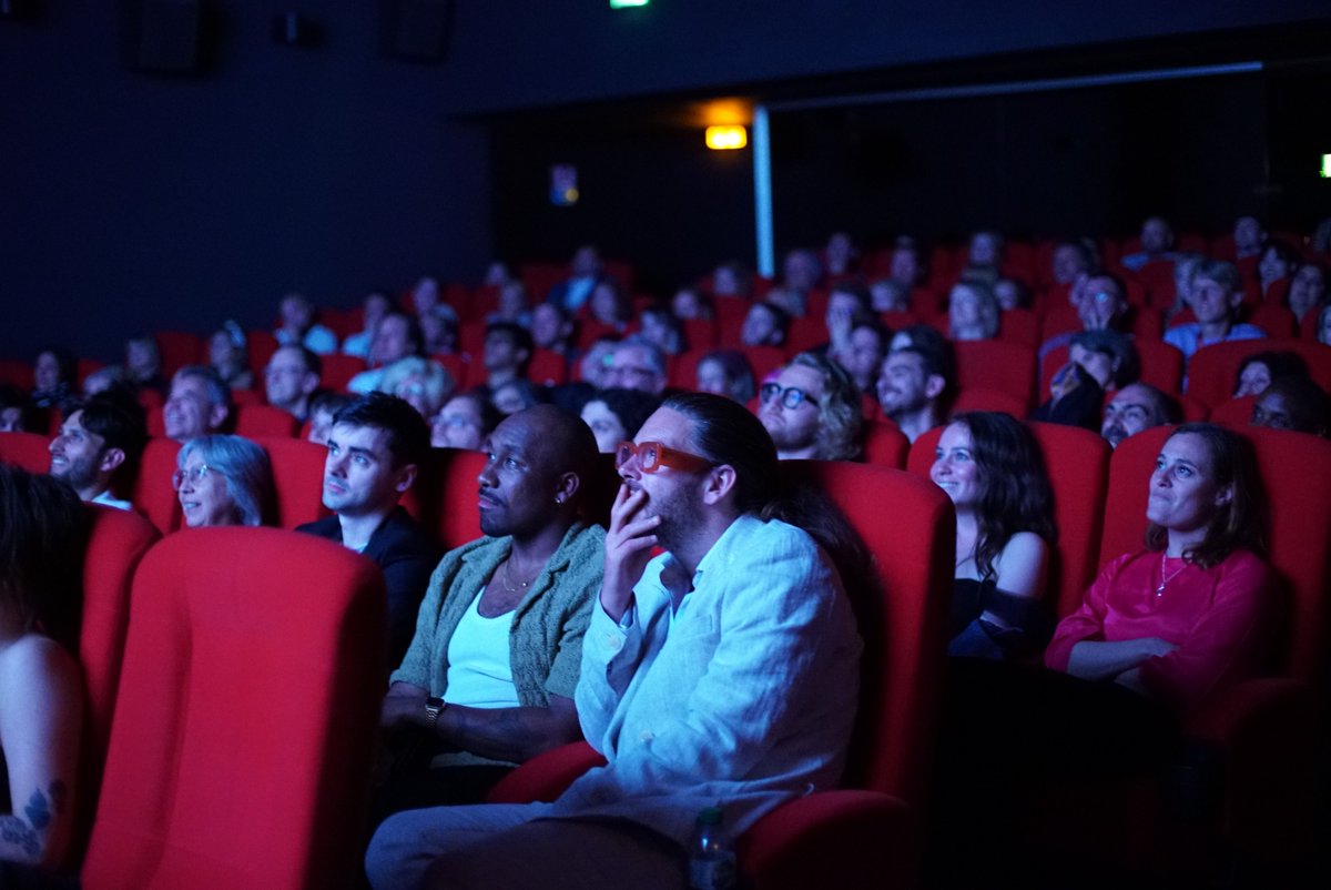 straight8 tweet media