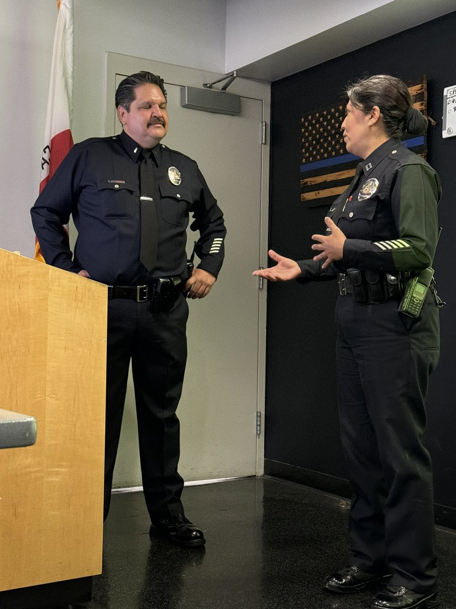 NewtonLAPD's tweet image. Thank you, Lt. Cornejo, for your outstanding leadership and for always going above and beyond. The Newton Division will miss you, but we know you’ll continue to excel in your new position. 

#LAPD #NewtonDivision #Leadership #Promotion #ThankYou #Congratulations
