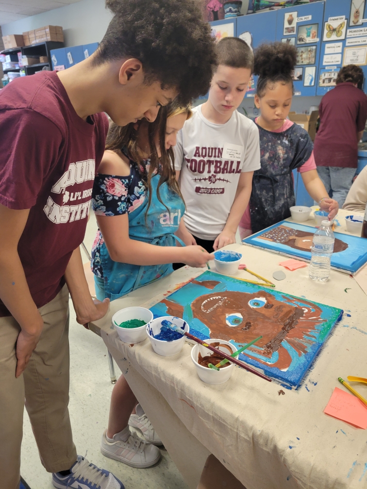 On Wednesday 5/22, our Middle School students embarked on their annual Service Day, spreading kindness and making a difference in our community! Students volunteered at School #7, School #34, @FoodlinkNY @HouseofMercyROC @StMonica90403 @YMCARochester among others! @AQPrincipal