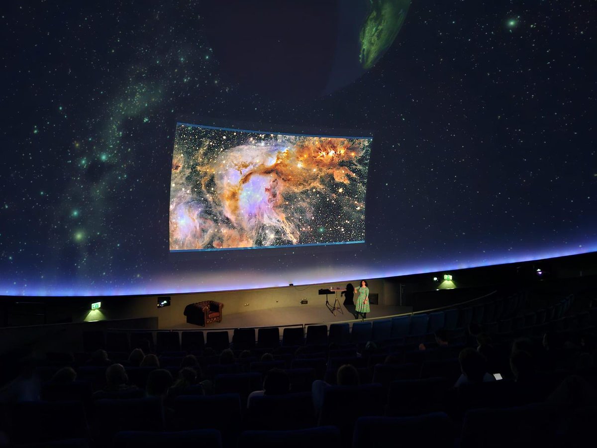 When you're asked to speak in a planetarium, you're going to need some good images to set the scene. Luckily, @ESA_Euclid had me covered 🤩

Thanks to @univgroningen Sirius A Students & @DOTgroningen for hosting a spectacular event 🌌 #Astronomy #Messier78 #Euclid #Astrobiology