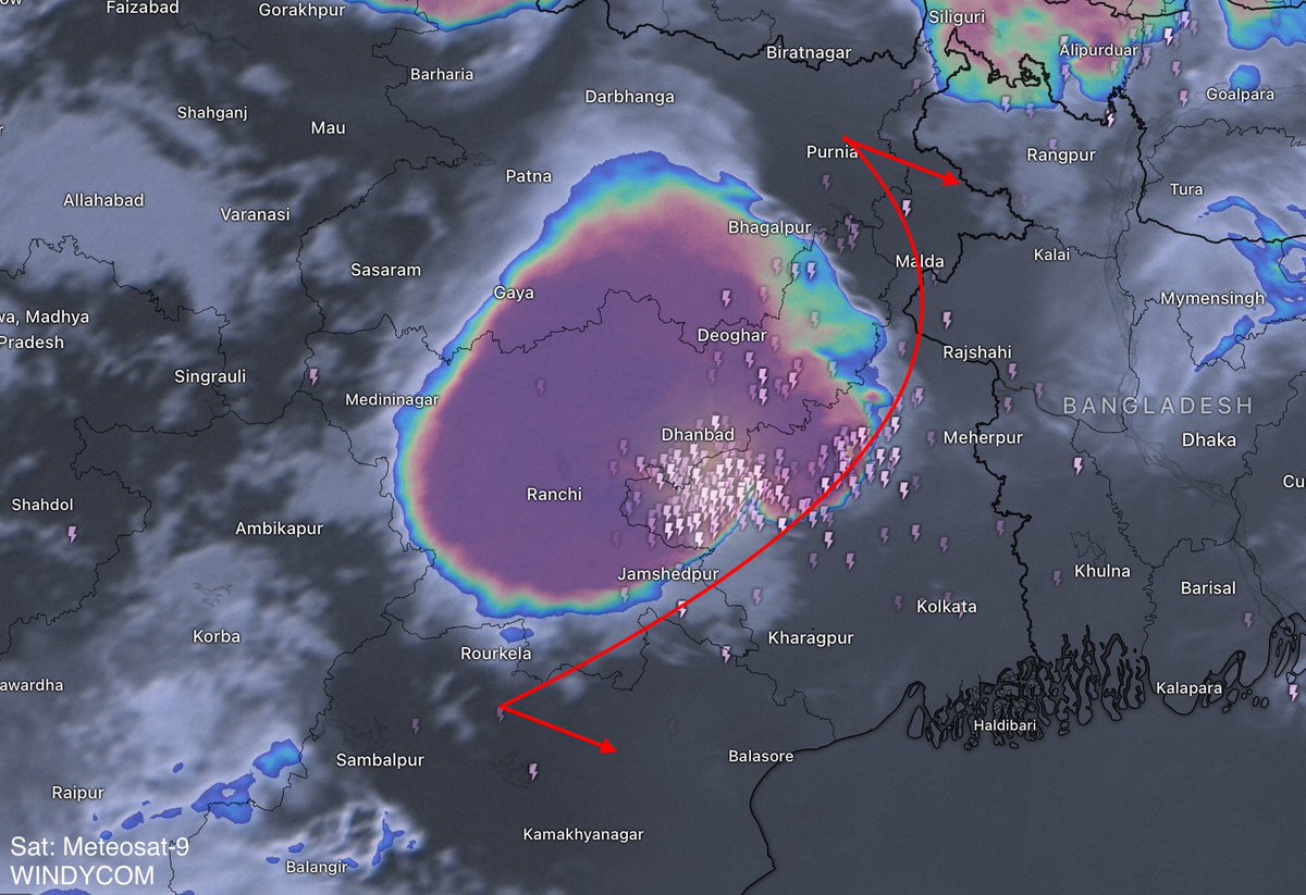 Nowcast-1
A really massive thunderstorm reaching supercell level category is affecting #Dhanbad, #Jhakhand and adj areas will bring heavy rains, nonstop lightning and powerful strikes, strong winds upto 60-100km/h followed by isolated hailstorms in #Asansol, #Bankura, #Bardhaman,