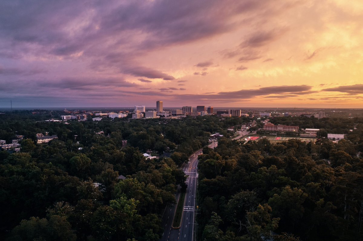 erichm's tweet photo. A few photos of sunsets in Tallahassee, FL that I’ve taken over the years. https://t.co/583vQC6m5F
