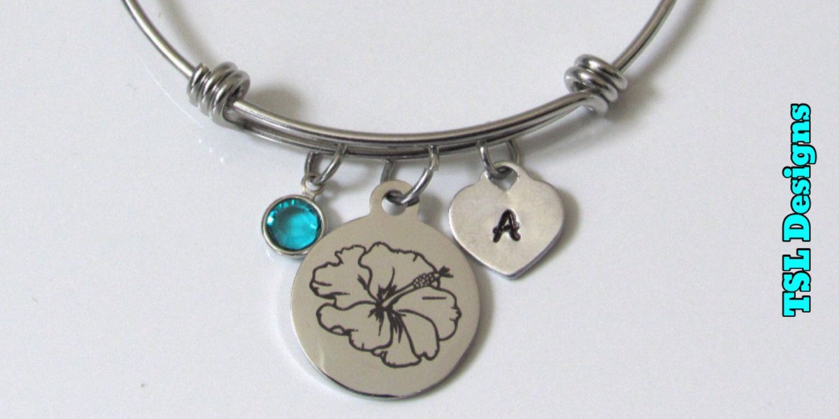 🌺 Hibiscus Flower Laser Engraved Charm Bracelet with Personalized Initial Charm and Birthstone Crystal
buff.ly/3WGjH1M
#bracelet #charmbracelet #handmade #jewelry #handcrafted #shopsmall #etsy #etsyhandmade #etsyjewelry #hibiscus #hibiscusflower #beachjewelry #beachgirl