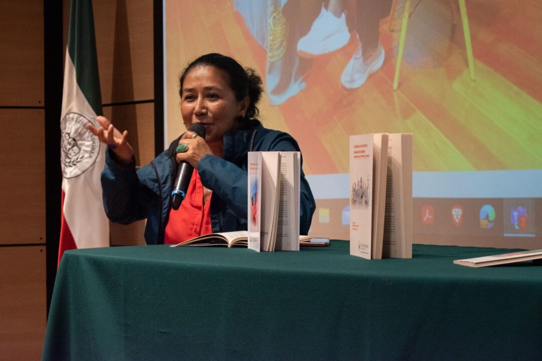 leonardomejiap's tweet image. Complacido de comentar el libro: &quot;Transformar la vida de la infancias desde las Escuelas: Educación para la paz y la resilencia&quot; de la Dra. Ana Gomez en la @UniLibertadores. Un libro a mi juicio importante para quien quiera trabajar temas de infancias 👇 acortar.link/69dcvO
