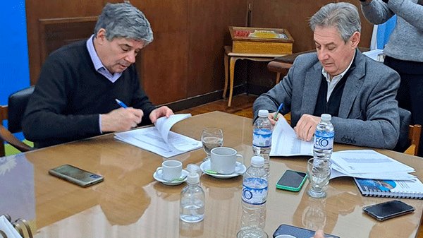 #Regionales #actualidad El municipio y AYSAM trabajarán juntos para garantizar la durabilidad de los nuevos asfaltos dlvr.it/T7cP74