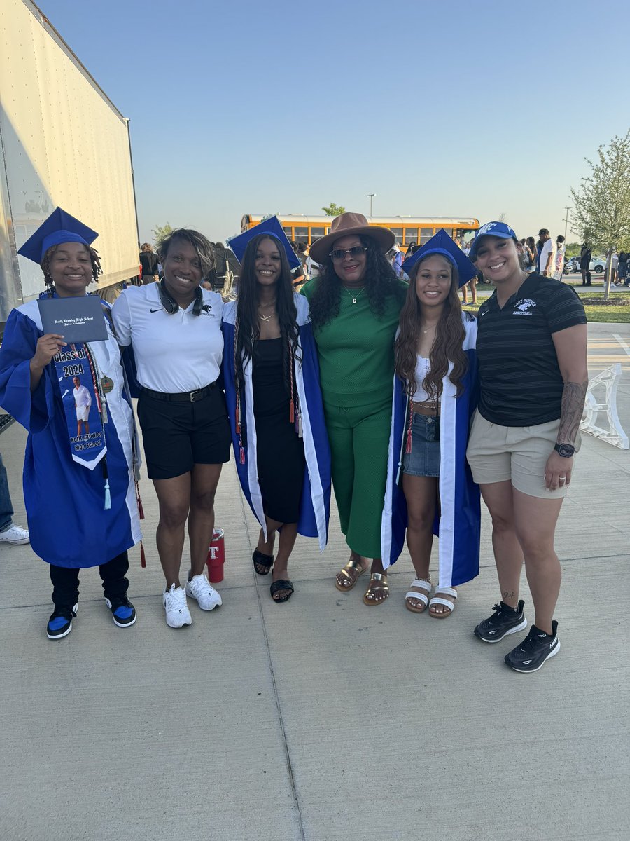 NoCro Lady Panthers (@nocrowbb) on Twitter photo So proud of our 2024 Graduates. Good luck on your future endeavors ladies! <a href="/KendalR2024/">Kendal M. Robinson</a> <a href="/A1liyah5/">Kaliyah Moss</a> <a href="/NorthCrowleyHS/">North Crowley HS</a> So proud of our 2024 Graduates. Good luck on your future endeavors ladies! <a href="/KendalR2024/">Kendal M. Robinson</a> <a href="/A1liyah5/">Kaliyah Moss</a> <a href="/NorthCrowleyHS/">North Crowley HS</a>