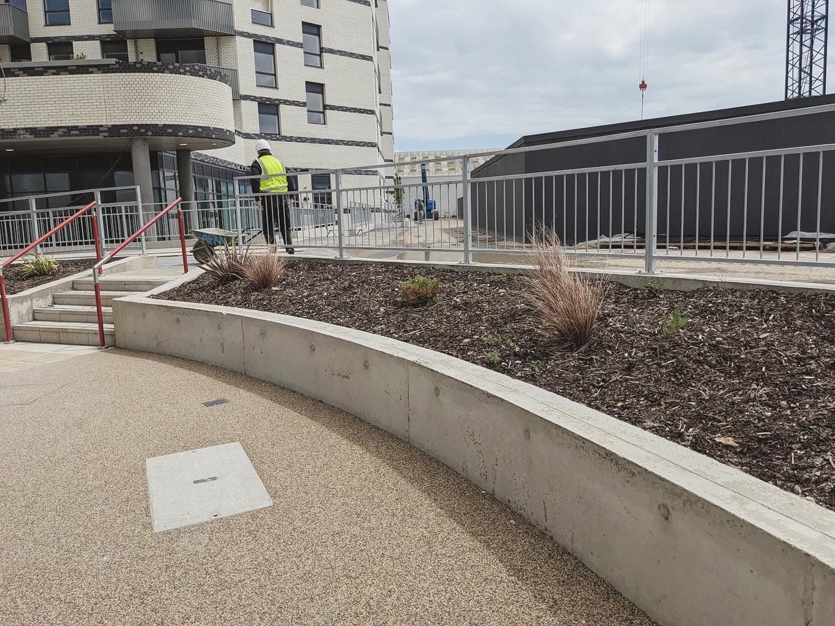 Yesterday’s site visit to Free Wharf revealed exciting developments! The landscaping is being planted, and HG Construction is making great progress with the Phase 2 basement and Block F. 
 
#Landscaping #ConstructionProgress #SouthernHousingGroup #HGConstruction #acastudios #aca