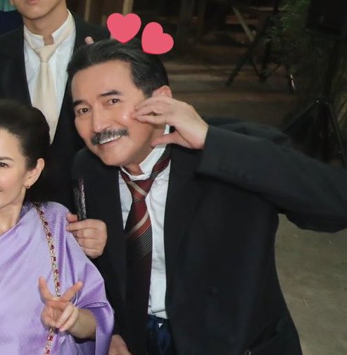 EWaraha's tweet photo. ทรงทำบีบแก้มบิ๊บๆ อย่ามาทำน่ารักนะเจ้าคะ #บางกอกคณิกาตอนจบ https://t.co/aeBDJ48MlH