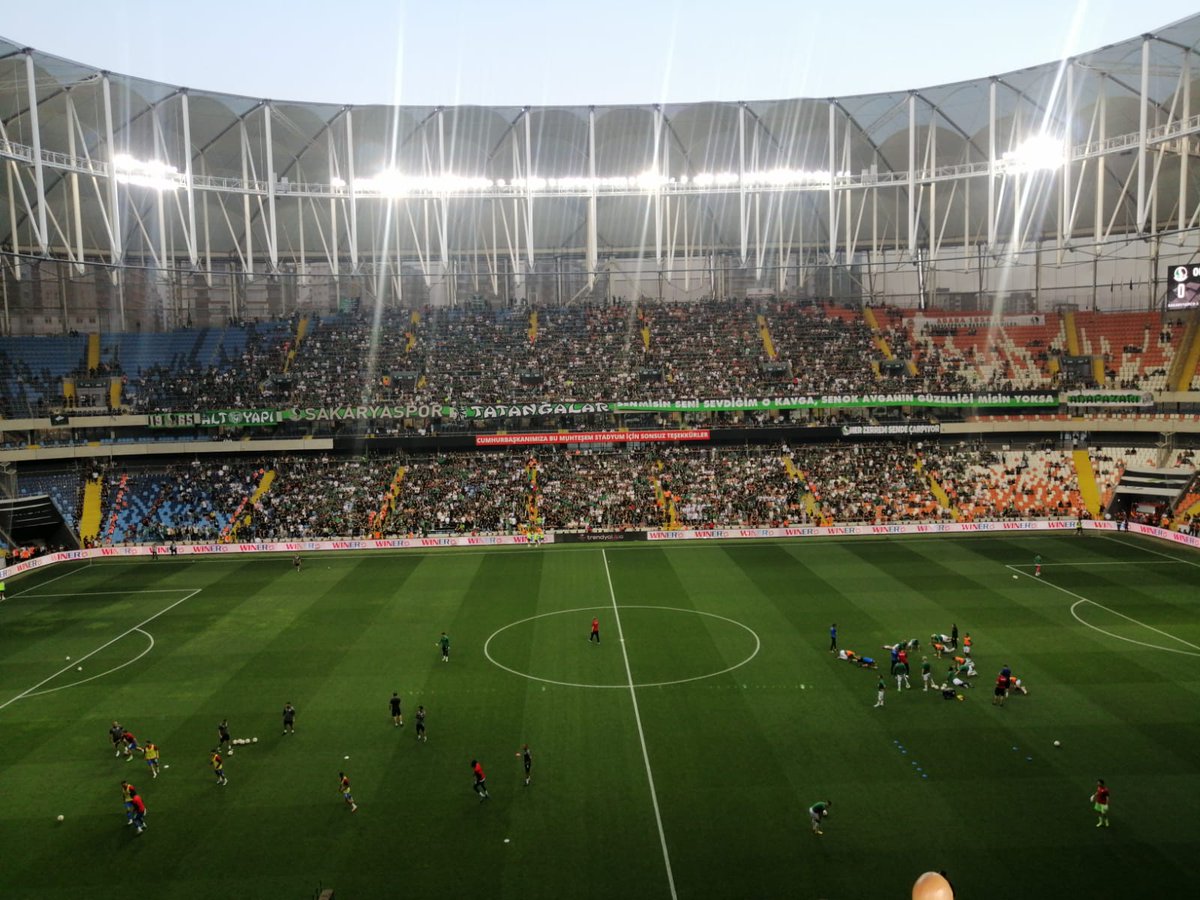 #Sakaryaspor 
yolun sonu süper lig
