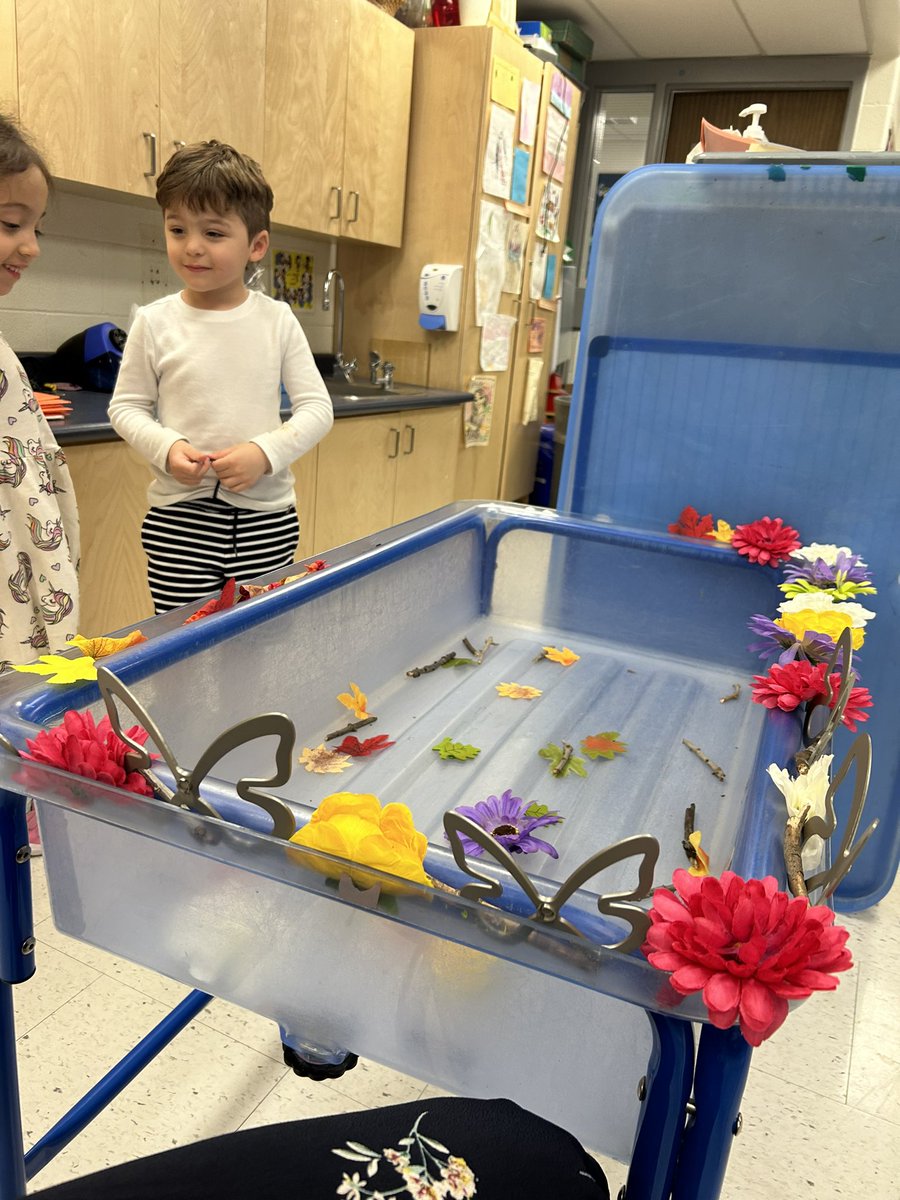 Kindie Exploration! tweet media