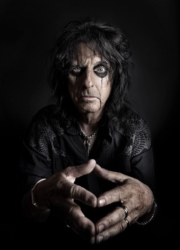 'I'm a new creature now. Don't judge Alice by what he used to be.
Praise God for what I am now.'

—Alice Cooper