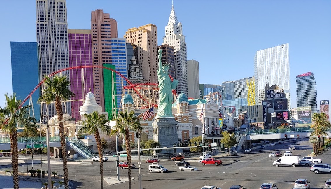 Actionshouse777's tweet photo. STRIP NEWS🔥

 Table games are a popular part of the Las Vegas experience. Learn more about table games offered on the Strip, including minimum bets, odds and rules by casino.
The post Popular Ca...  

#actionshouse #gambling https://t.co/tcwB6MWhRC https://t.co/SvEQDfUfIP