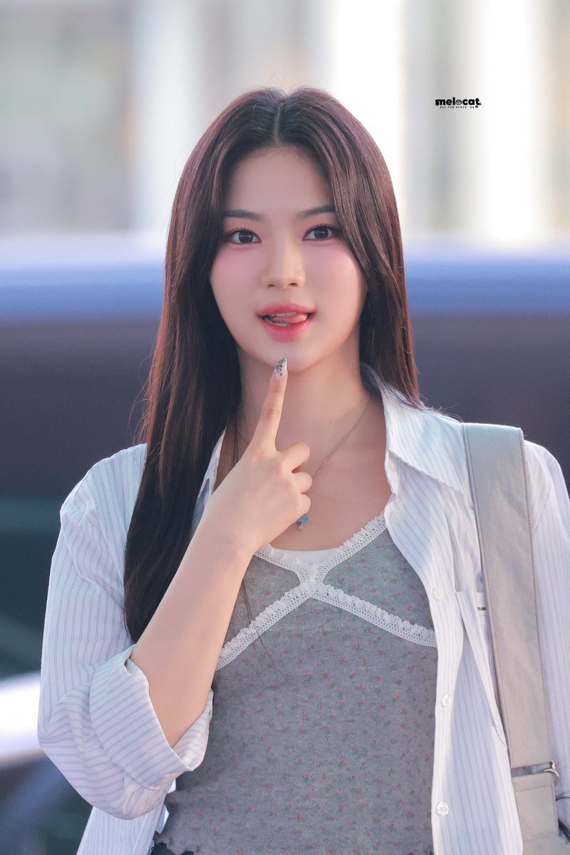 melocat0123's tweet image. 240531 ICN출국

청순냥이😸🫶🏻

#STAYC #스테이씨 #아이사 #ISA