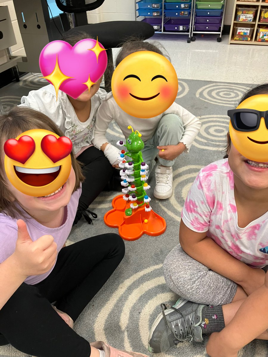 MrsRyan310's tweet image. Game Day for our balloon pop countdown.  We need more of this… learning to wait your turn, patience, cooperation, and fun!  My classroom was full of giggles and laughter! Let’s not forget to PLAY with our students!  #eaglestrong #cridgepride